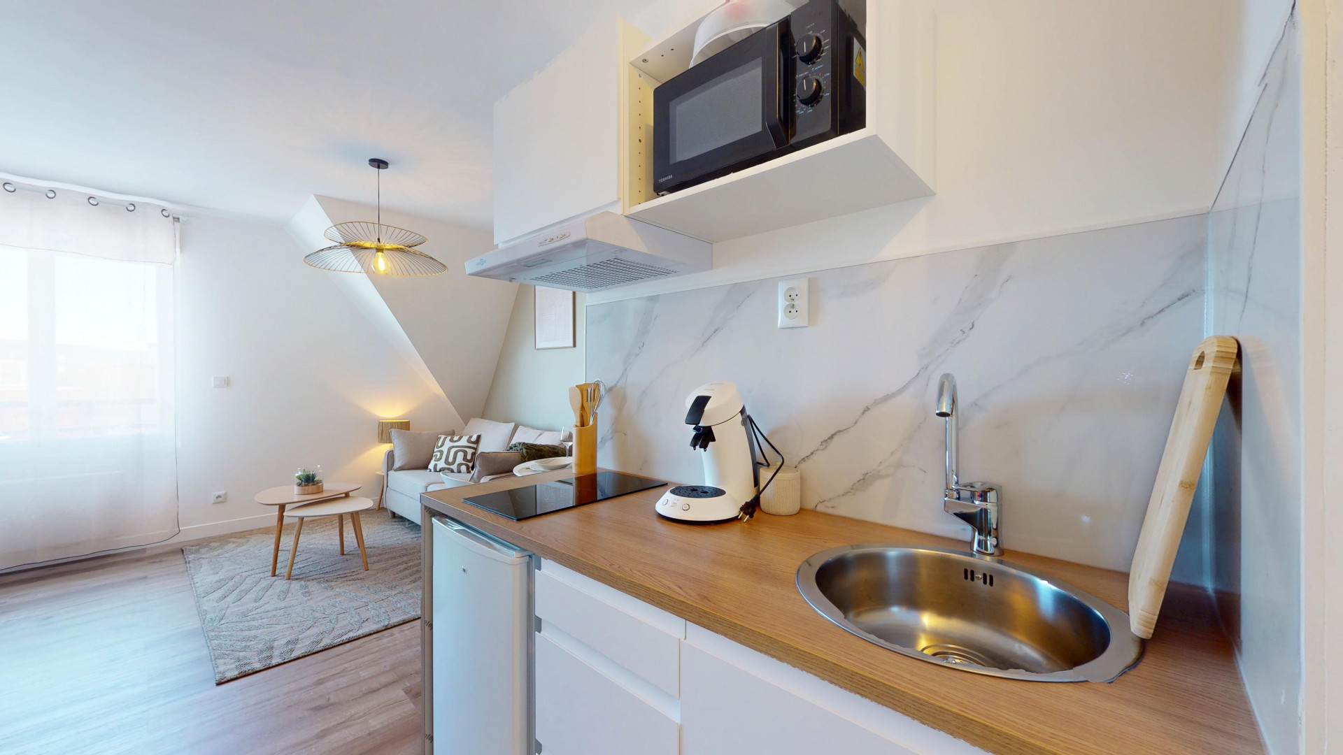 JEAN JACQUES ROUSSEAU B